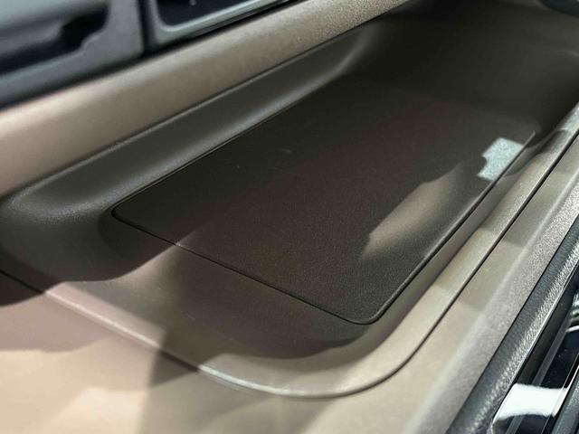 ムーヴキャンバス セオリーG バックカメラ付き 前席シ-トヒーター LEDオートライト・フォグランプ 電動パーキングブレーキ プッシュボタンスタート セキュリティアラーム バックカメラ 両側パワースライドドアウエルカムオープン機能 オート電動格納式ドアミラー(31枚目)