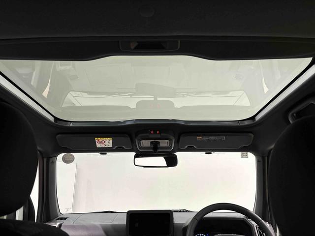 タフト Ｇ　クロムベンチャー　スカイフィールトップ　クロムパック　メッキパック　シルバーアンダーガーニッシュ　インテリアアクセント　ＬＥＤオートライト＆フォグランプ　電動パーキングブレーキ　バックカメラ　アルミホイール（11枚目）