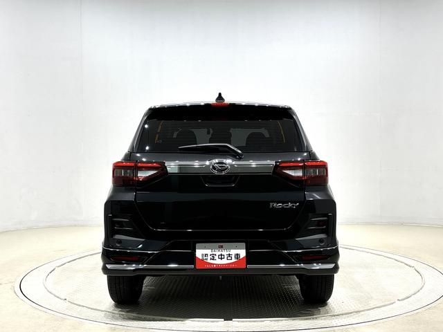 ロッキー Ｇ　ナビ　パノラマモニター　ＥＴＣ車載器　ドライブレコーダー　ＬＥＤヘッドランプ・フォグランプ　全車速追従機能付アダプティブクルーズコントロール　レーンキープコントロール　１７インチアルミホイール　シートヒーター　プッシュボタンスタート（13枚目）