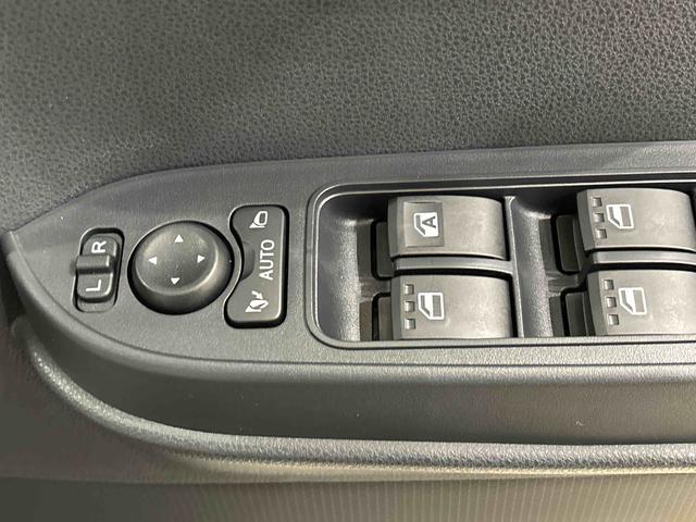 タント X LEDオートライト パワースライドドアウェルカムオープン機能 運転席ロングスライドシ-ト 助手席ロングスライド 助手席イージークローザー セキュリティアラーム キーフリーシステム(24枚目)