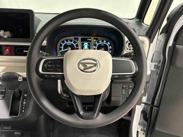 ムーヴキャンバス ストライプスG キーフリーシステム ステアリングスイッチ LEDオートライト・フォグランプ 電動パーキングブレーキ プッシュボタンスタート セキュリティアラーム バックカメラ 両側パワースライドドアウエルカムオープン機能 オート電動格納式ドアミラー(12枚目)