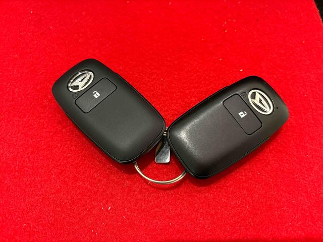 タフト Ｇ　クロムベンチャー　ディスプレイオーディオ　スカイフィールトップ　クロムパック　メッキパック　シルバーアンダーガーニッシュ　インテリアアクセント　ＬＥＤオートライト＆フォグランプ　電動パーキングブレーキ　バックカメラ　アルミホイール（48枚目）