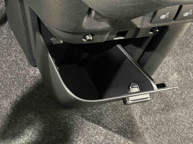 ムーヴキャンバス ストライプスＧターボ　全車速追従機能付ＡＣＣ　純正ナビ装着用アップグレードパック　運転席・助手席シートヒーター　両側電動スライドドア　電動パーキングブレーキ　オートブレーキホールド機能　３６０°スーパーＵＶ＆ＩＲカットガラス　キーフリーシステム（32枚目）