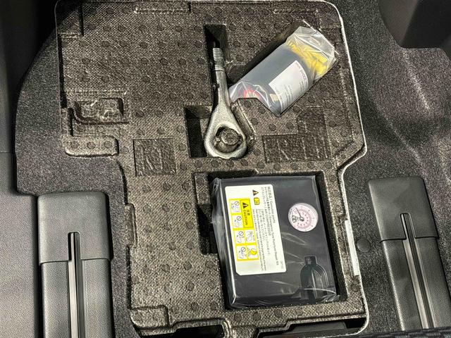 タント カスタムＸ　パノラマモニター対応　前席シートヒーター　両側電動スライドドア　電動パーキングブレーキ　オートブレーキホールド機能　運転席シートリフター　チルトステアリング　格納式リヤドアサンシェード（35枚目）