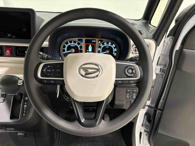 ムーヴキャンバス ストライプスＧターボ　ＬＥＤオートライト・フォグランプ　電動パーキングブレーキ　プッシュボタンスタート　セキュリティアラーム　バックカメラ　両側パワースライドドアウエルカムオープン機能　オート電動格納式ドアミラー（12枚目）