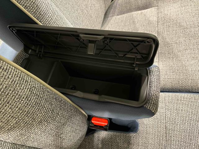 ムーヴキャンバス ストライプスＧターボ　ＬＥＤオートライト・フォグランプ　電動パーキングブレーキ　プッシュボタンスタート　セキュリティアラーム　バックカメラ　両側パワースライドドアウエルカムオープン機能　オート電動格納式ドアミラー（30枚目）