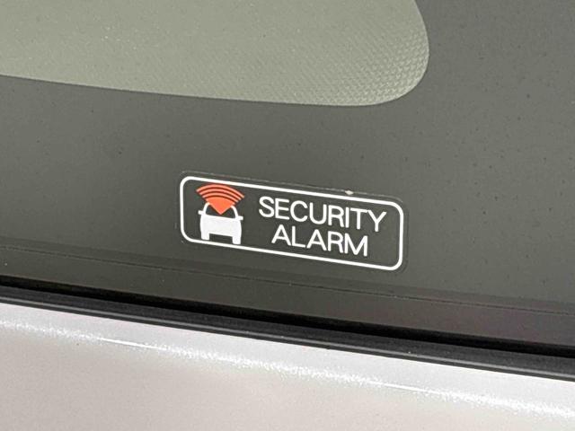 ムーヴキャンバス ストライプスＧターボ　ＬＥＤオートライト・フォグランプ　電動パーキングブレーキ　プッシュボタンスタート　セキュリティアラーム　バックカメラ　両側パワースライドドアウエルカムオープン機能　オート電動格納式ドアミラー（41枚目）