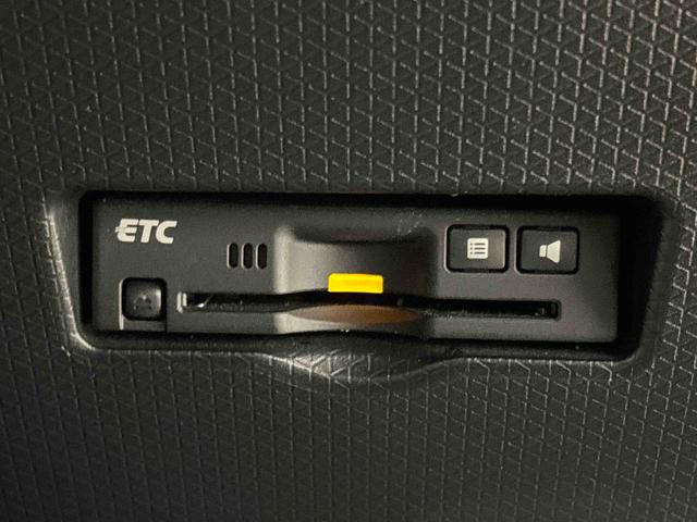 �d�s�b�J�[�h��}�����邱�Ƃō������H�𗘗p����ۂ̎x�������L���b�V�����X�ɂȂ�����A�d�s�b�X�}�[�g�C���^�[�`�F���W�����p�ł�����A�ƂĂ��֗��ȃA�C�e���ł��I�ۏ؂͏C���ۏ؂݂̂ƂȂ�܂��B