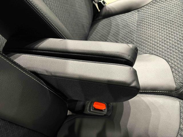 �^�]�ȁE����ȃZ���^�[�A�[�����X�g���t���Ă܂���