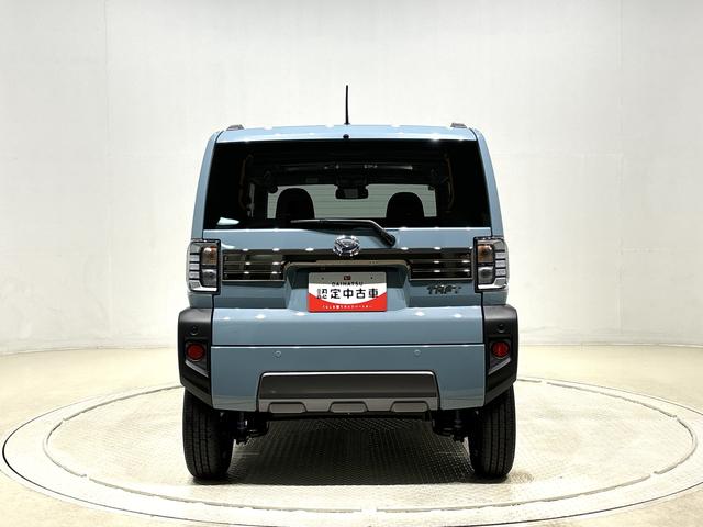 タフト Ｇターボ　ダーククロムベンチャー　バックカメラ付　スカイフィールトップ　クロムパック　メッキパック　シルバーアンダーガーニッシュ　インテリアアクセント　ＬＥＤオートハイビーム＆フォグランプ　電動パーキングブレーキ　バックカメラ　アルミホイール（9枚目）