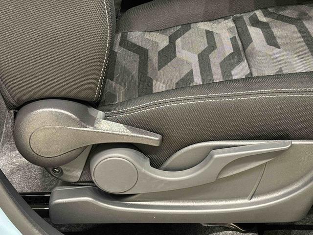 タフト Ｇターボ　ダーククロムベンチャー　バックカメラ付　スカイフィールトップ　クロムパック　メッキパック　シルバーアンダーガーニッシュ　インテリアアクセント　ＬＥＤオートハイビーム＆フォグランプ　電動パーキングブレーキ　バックカメラ　アルミホイール（28枚目）