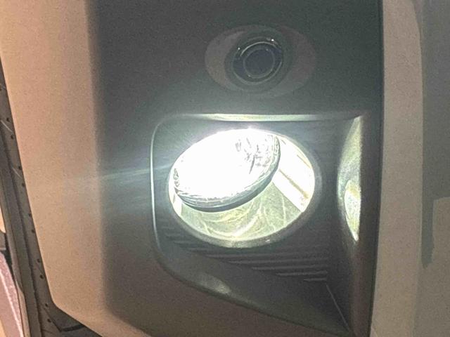 タフト Ｇターボ　ダーククロムベンチャー　バックカメラ付　スカイフィールトップ　クロムパック　メッキパック　シルバーアンダーガーニッシュ　インテリアアクセント　ＬＥＤオートハイビーム＆フォグランプ　電動パーキングブレーキ　バックカメラ　アルミホイール（45枚目）