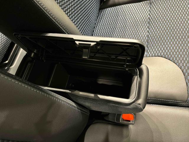 タント カスタムX 未走行車 R7年式 両側パワースライドドア 未走行車/R7年式/メーカー保証(保証継承)/延長保証追加できます/LEDヘッドライト/両側パワースライドドア/プッシュボタンスタート/アルミホイール(30枚目)