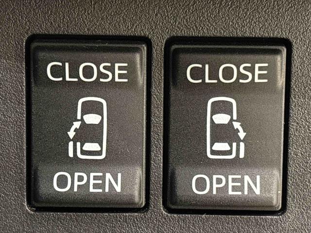 ���E�㕔���Ȃ̓p���[�X���C�h�h�A�ɂȂ��Ă��܂��B�ԓ��̃X�C�b�`�ő���ł���ق��A�ԊO����̓����^�b�`�I�[�v���A�����R������ŗ\�񃍃b�N�@�\������ł��܂��B