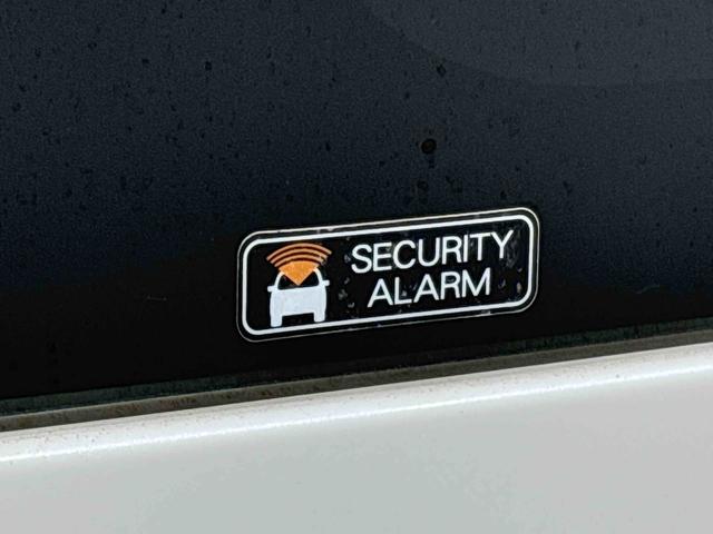 �s���Ƀh�A���J����Ǝ����u�U�[����A�O���ɃN���N�V�����ňُ�����m�点����Z�L�����e�B�A���[��