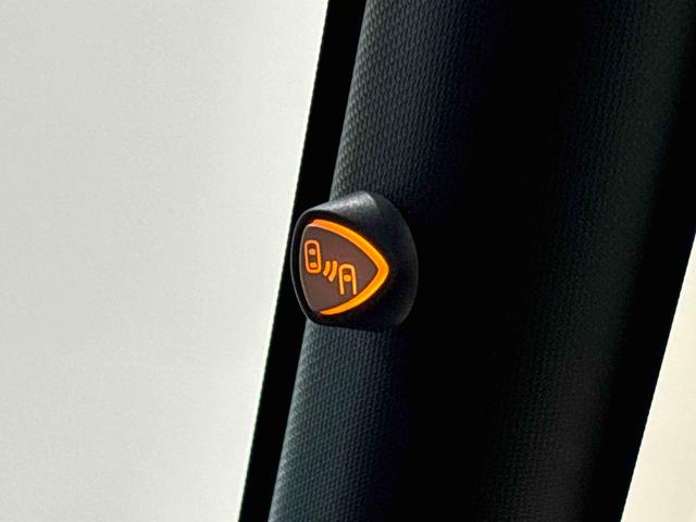 タント カスタムＸ　ナビ　バックモニター　ＬＥＤオートライト　パワースライドドアウェルカムオープン機能　オート電動格納式ドアミラー　助手席ロングスライド　助手席イージークローザー　アルミホイール　キーフリーシステム（10枚目）