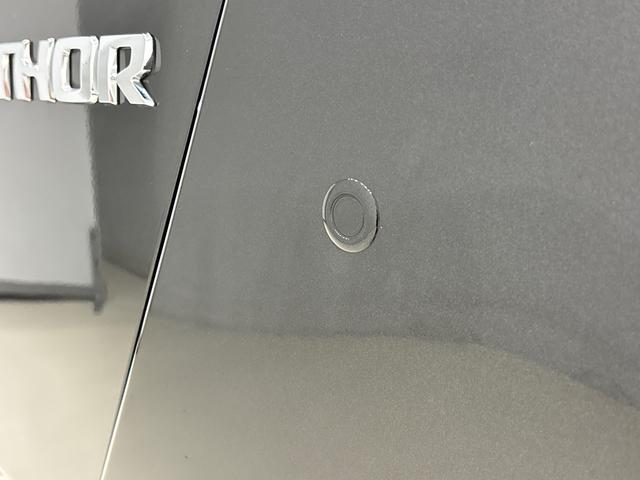 �O��ɏ�Q���܂ł̋����ɂ������āA�x�����ƕ\���ŏ�Q���̊m�F���T�|�[�g����R�[�i�[�Z���T�[���ځI