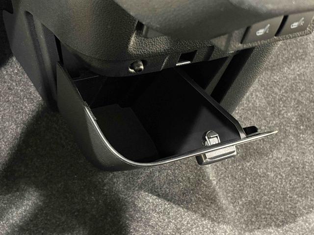 ムーヴキャンバス ストライプスＧ　両側電動スライドドア　キーフリーシステム　純正ナビ装着用アップグレードパック　運転席・助手席シートヒーター　電動パーキングブレーキ　オートブレーキホールド機能　フルＬＥＤヘッドランプ　３６０°スーパーＵＶ＆ＩＲカットガラス　オートエアコン（32枚目）