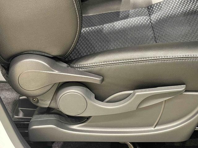 タント カスタムＲＳ　コーナーセンサー　シートバックテーブル　ＬＥＤオートライト　パワースライドドアウェルカムオープン機能　電動パーキングブレーキ　運転席助手席シートヒーター　アルミホイール　キーフリーシステム　　オート電動格納式ドアミラー（30枚目）