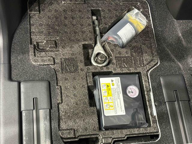 タント Ｘ　バックモニター　電動パーキングブレーキ　キーフリー　ＬＥＤオートライト　パワースライドドアウェルカムオープン機能　電動格納式ドアミラー　助手席ロングスライド　助手席イージークローザー　　セキュリティアラーム（33枚目）