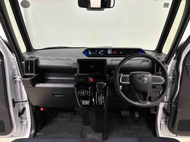 タント カスタムＸ　運転席・助手席シートヒーター　キーフリーシステム　純正ナビ装着用アップグレードパック　両側電動スライドドア　電動パーキングブレーキ　オートブレーキホールド機能　運転席シートリフター　チルトステアリング　格納式リヤドアサンシェード（11枚目）