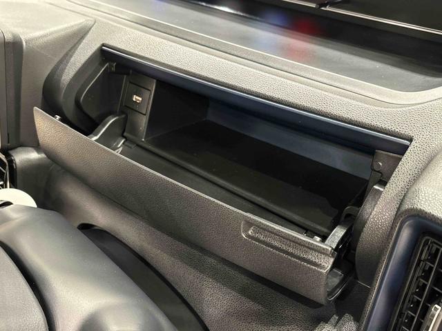 タント カスタムＸ　運転席・助手席シートヒーター　キーフリーシステム　純正ナビ装着用アップグレードパック　両側電動スライドドア　電動パーキングブレーキ　オートブレーキホールド機能　運転席シートリフター　チルトステアリング　格納式リヤドアサンシェード（26枚目）