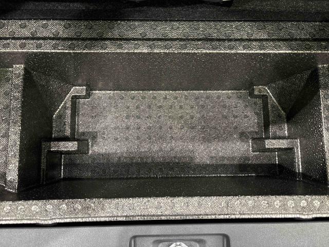 タント カスタムＸ　運転席・助手席シートヒーター　キーフリーシステム　純正ナビ装着用アップグレードパック　両側電動スライドドア　電動パーキングブレーキ　オートブレーキホールド機能　運転席シートリフター　チルトステアリング　格納式リヤドアサンシェード（40枚目）