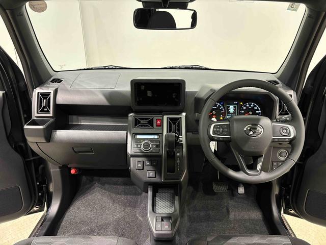 タフト Ｇターボ　クロムベンチャー　バックモニター対応　スカイフィールトップ　クロムパック　メッキパック　シルバーアンダーガーニッシュ　インテリアアクセント　ＬＥＤオートハイビーム＆フォグランプ　電動パーキングブレーキ　バックカメラ　アルミホイール（12枚目）