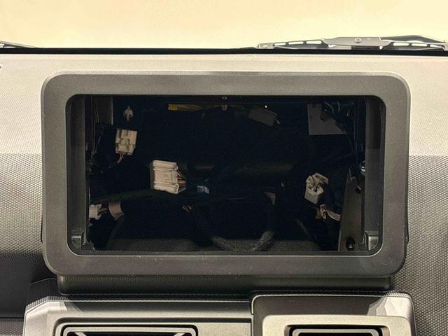 タフト Ｇターボ　クロムベンチャー　バックモニター対応　スカイフィールトップ　クロムパック　メッキパック　シルバーアンダーガーニッシュ　インテリアアクセント　ＬＥＤオートハイビーム＆フォグランプ　電動パーキングブレーキ　バックカメラ　アルミホイール（16枚目）