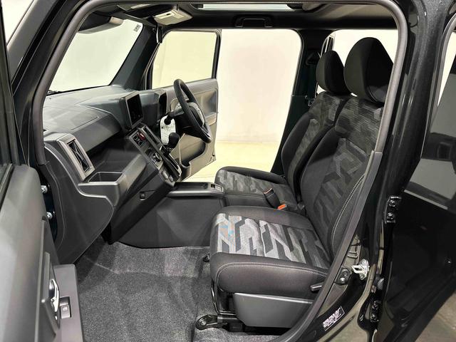 タフト Ｇターボ　クロムベンチャー　バックモニター対応　スカイフィールトップ　クロムパック　メッキパック　シルバーアンダーガーニッシュ　インテリアアクセント　ＬＥＤオートハイビーム＆フォグランプ　電動パーキングブレーキ　バックカメラ　アルミホイール（34枚目）