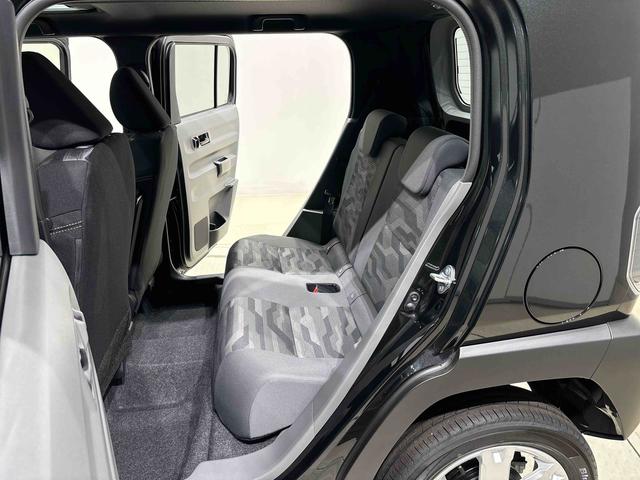 タフト Ｇターボ　クロムベンチャー　バックモニター対応　スカイフィールトップ　クロムパック　メッキパック　シルバーアンダーガーニッシュ　インテリアアクセント　ＬＥＤオートハイビーム＆フォグランプ　電動パーキングブレーキ　バックカメラ　アルミホイール（35枚目）