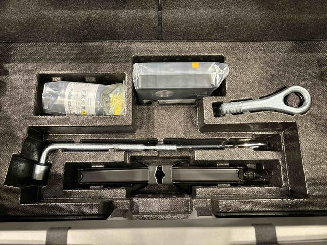 タフト Ｇターボ　クロムベンチャー　バックモニター対応　スカイフィールトップ　クロムパック　メッキパック　シルバーアンダーガーニッシュ　インテリアアクセント　ＬＥＤオートハイビーム＆フォグランプ　電動パーキングブレーキ　バックカメラ　アルミホイール（39枚目）