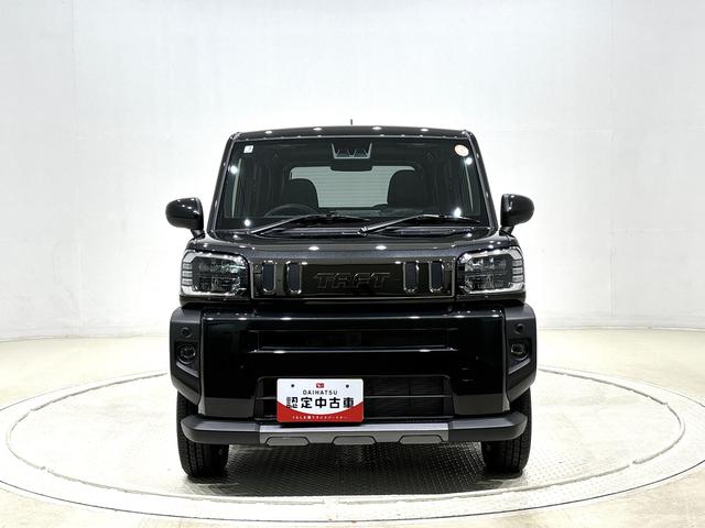 タフト Ｇ　ダーククロムベンチャー　スカイフィールトップ　クロムパック　メッキパック　シルバーアンダーガーニッシュ　インテリアアクセント　ＬＥＤオートライト＆フォグランプ　電動パーキングブレーキ　バックカメラ　アルミホイール（6枚目）