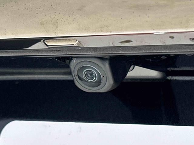 タフト Ｇ　ダーククロムベンチャー　スカイフィールトップ　クロムパック　メッキパック　シルバーアンダーガーニッシュ　インテリアアクセント　ＬＥＤオートライト＆フォグランプ　電動パーキングブレーキ　バックカメラ　アルミホイール（10枚目）