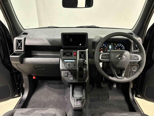 タフト Ｇ　ダーククロムベンチャー　スカイフィールトップ　クロムパック　メッキパック　シルバーアンダーガーニッシュ　インテリアアクセント　ＬＥＤオートライト＆フォグランプ　電動パーキングブレーキ　バックカメラ　アルミホイール（12枚目）