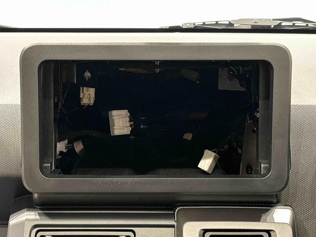 タフト Ｇ　ダーククロムベンチャー　スカイフィールトップ　クロムパック　メッキパック　シルバーアンダーガーニッシュ　インテリアアクセント　ＬＥＤオートライト＆フォグランプ　電動パーキングブレーキ　バックカメラ　アルミホイール（16枚目）