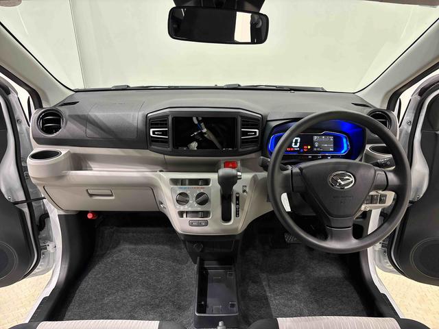 ミライース Ｘ　ＳＡＩＩＩ　ＬＥＤヘッドランプ　セキュリティアラーム　コーナーセンサー　１４インチフルホイールキャップ　キーレスエントリー　電動格納式ドアミラー　ショツピングフック　マニュアルエアコン（11枚目）