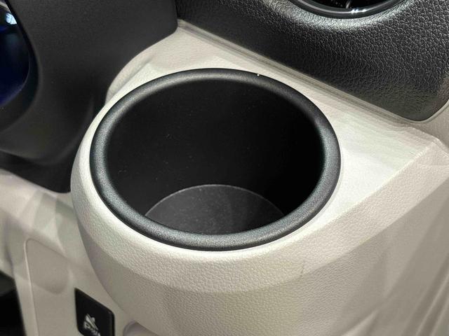 ミライース Ｘ　ＳＡＩＩＩ　ＬＥＤヘッドランプ　セキュリティアラーム　コーナーセンサー　１４インチフルホイールキャップ　キーレスエントリー　電動格納式ドアミラー　ショツピングフック　マニュアルエアコン（24枚目）