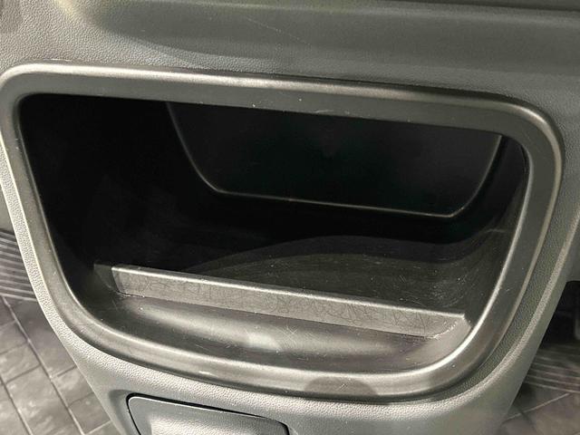 ハイゼットトラック ジャンボ 4MD MT車 AM/FMラジオ スペアタイヤ マニュアルエアコン ハンドサイドブレーキ 運転席・助手席パワーウィンドウ チケットホルダー付きサンバイザー ハロゲンヘッドライト(14枚目)