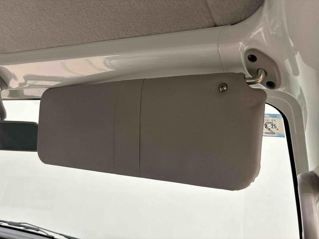 ハイゼットトラック ジャンボ 4MD MT車 AM/FMラジオ スペアタイヤ マニュアルエアコン ハンドサイドブレーキ 運転席・助手席パワーウィンドウ チケットホルダー付きサンバイザー ハロゲンヘッドライト(22枚目)