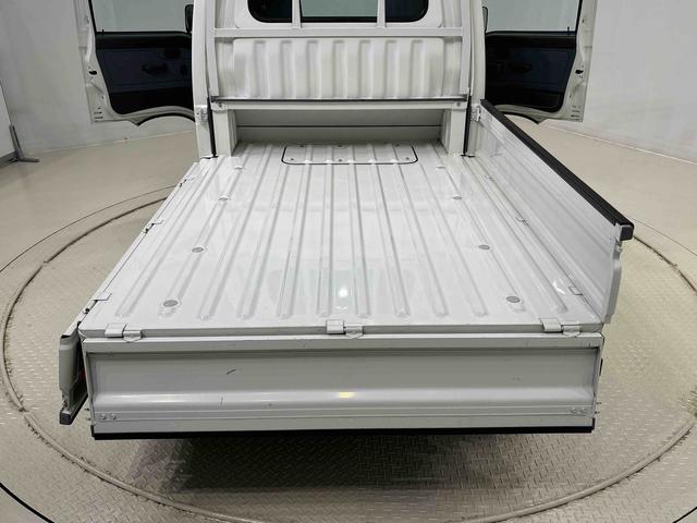 ハイゼットトラック ジャンボ 4MD MT車 AM/FMラジオ スペアタイヤ マニュアルエアコン ハンドサイドブレーキ 運転席・助手席パワーウィンドウ チケットホルダー付きサンバイザー ハロゲンヘッドライト(29枚目)