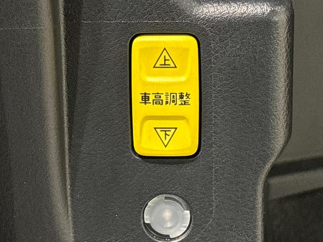 シエンタ Ｇ　スロープタイプ　ナビ　バックカメラ　ＥＴＣ　ドライヴレコーダー　オートエアコン　プッシュスタート　キーフリーシステム　オートライト　両側パワースライドドア　ＬＥＤライト　フォグランプ　ホイールキャップ（9枚目）