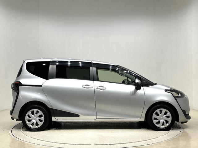 シエンタ Ｇ　スロープタイプ　ナビ　バックカメラ　ＥＴＣ　ドライヴレコーダー　オートエアコン　プッシュスタート　キーフリーシステム　オートライト　両側パワースライドドア　ＬＥＤライト　フォグランプ　ホイールキャップ（16枚目）