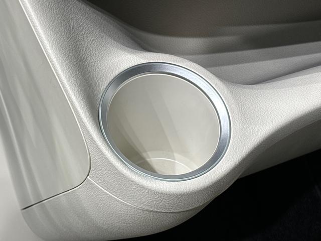 シエンタ Ｇ　スロープタイプ　ナビ　バックカメラ　ＥＴＣ　ドライヴレコーダー　オートエアコン　プッシュスタート　キーフリーシステム　オートライト　両側パワースライドドア　ＬＥＤライト　フォグランプ　ホイールキャップ（39枚目）