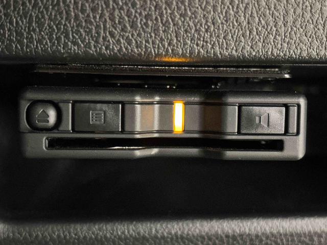 ムーヴキャンバス セオリーＧ　ＬＥＤオートライト・フォグランプ　電動パーキングブレーキ　プッシュボタンスタート　セキュリティアラーム　バックカメラ　両側パワースライドドアウエルカムオープン機能　オート電動格納式ドアミラー（8枚目）