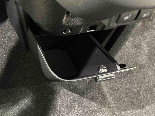 ムーヴキャンバス ストライプスＧ　バックモニター対応　電動パーキングブレーキ　ＬＥＤオートライト・フォグランプ　電動パーキングブレーキ　プッシュボタンスタート　セキュリティアラーム　バックカメラ　両側パワースライドドアウエルカムオープン機能　オート電動格納式ドアミラー（32枚目）