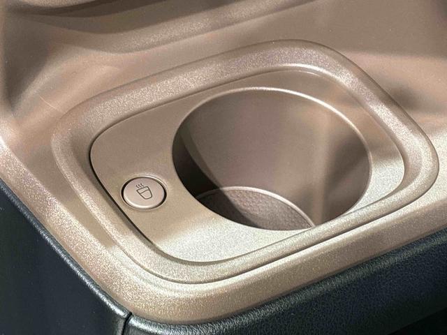 ムーヴキャンバス セオリーＧ　バックモニター対応　電動パーキングブレーキ　ＬＥＤオートライト・フォグランプ　電動パーキングブレーキ　プッシュボタンスタート　セキュリティアラーム　バックカメラ　両側パワースライドドアウエルカムオープン機能　オート電動格納式ドアミラー（27枚目）