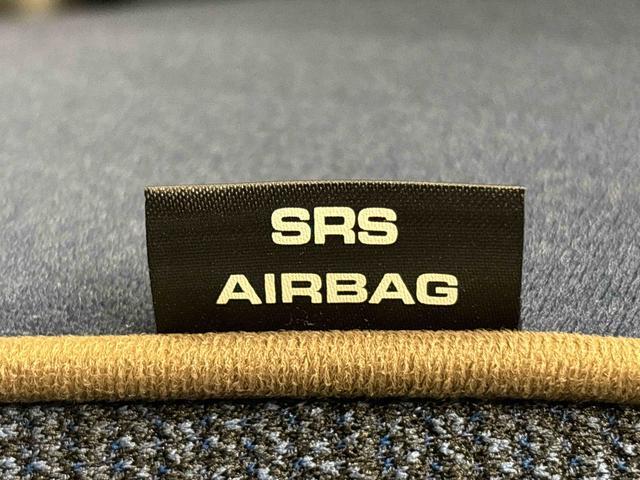 ムーヴキャンバス セオリーＧ　バックモニター対応　電動パーキングブレーキ　ＬＥＤオートライト・フォグランプ　電動パーキングブレーキ　プッシュボタンスタート　セキュリティアラーム　バックカメラ　両側パワースライドドアウエルカムオープン機能　オート電動格納式ドアミラー（30枚目）