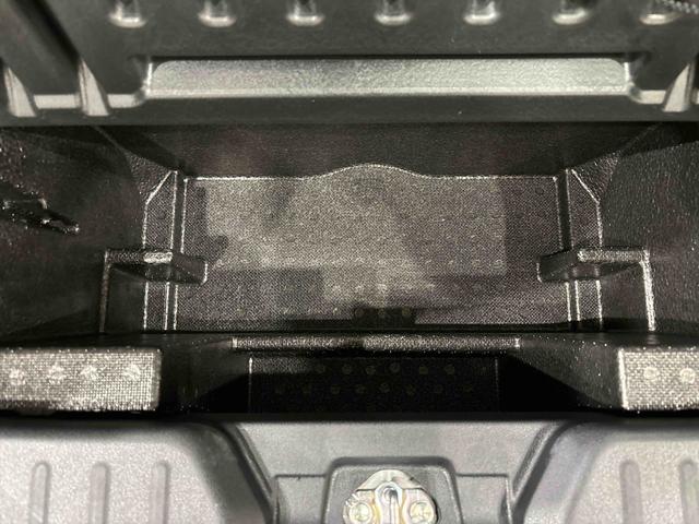 ムーヴキャンバス セオリーＧ　バックモニター対応　電動パーキングブレーキ　ＬＥＤオートライト・フォグランプ　電動パーキングブレーキ　プッシュボタンスタート　セキュリティアラーム　バックカメラ　両側パワースライドドアウエルカムオープン機能　オート電動格納式ドアミラー（40枚目）