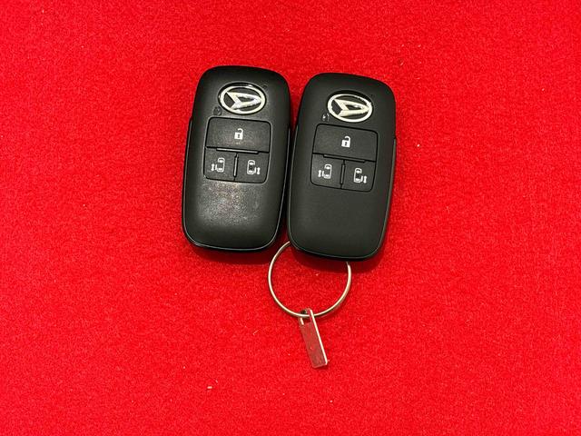 ムーヴキャンバス セオリーＧ　バックモニター対応　電動パーキングブレーキ　ＬＥＤオートライト・フォグランプ　電動パーキングブレーキ　プッシュボタンスタート　セキュリティアラーム　バックカメラ　両側パワースライドドアウエルカムオープン機能　オート電動格納式ドアミラー（49枚目）